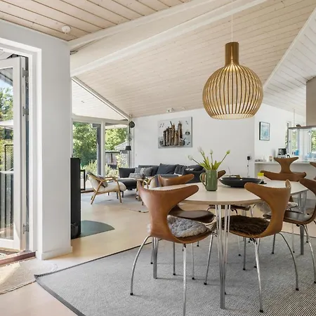 Gorgeous In With Sauna Vakantiehuis