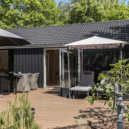 Vakantiehuis Gorgeous In With Sauna